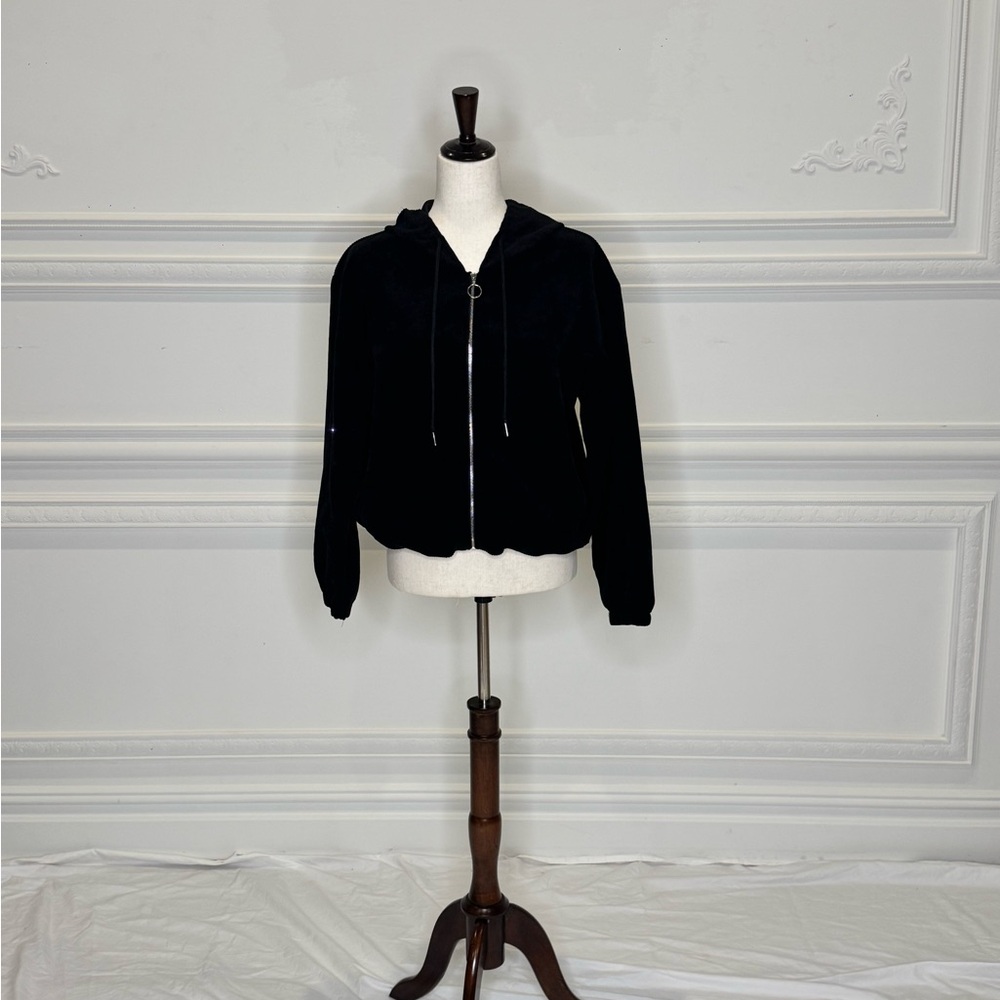 SHEIN Black Bomber Jacket Versatile and Stylish